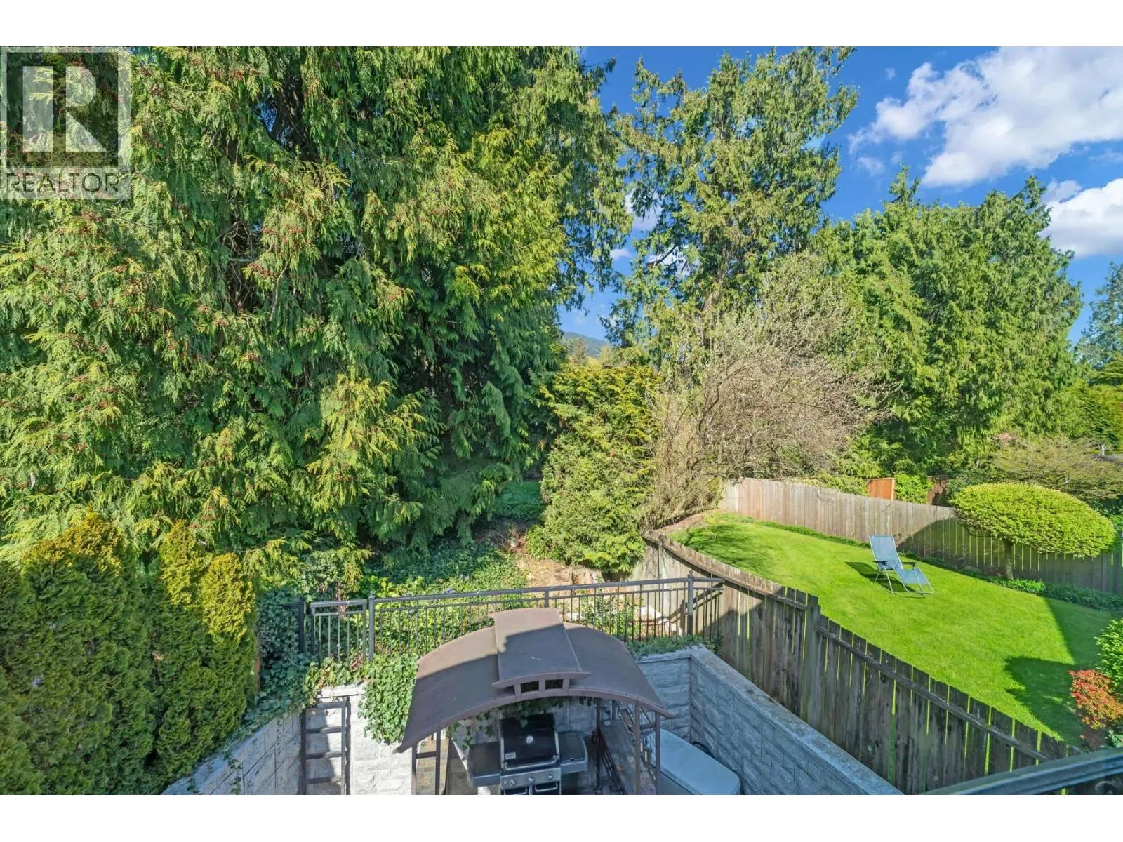 4348 ERWIN DRIVE