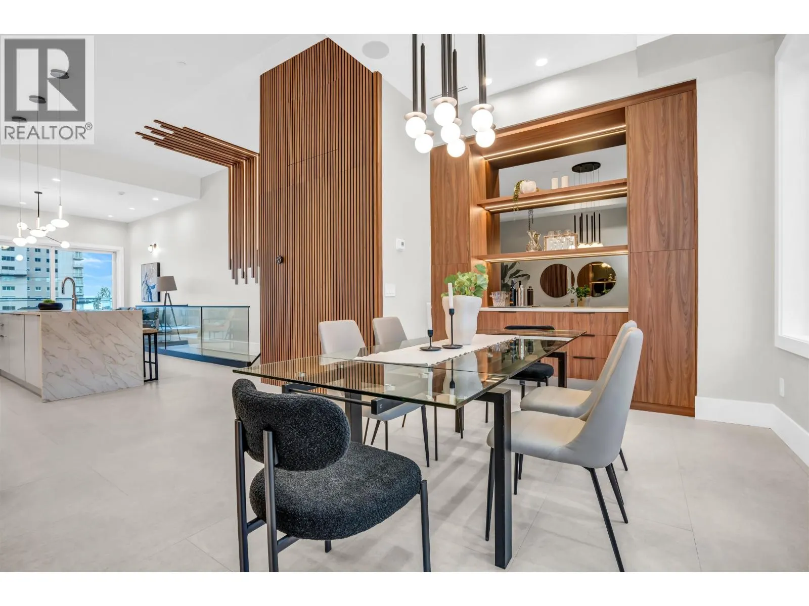 2380 MARINE DRIVE