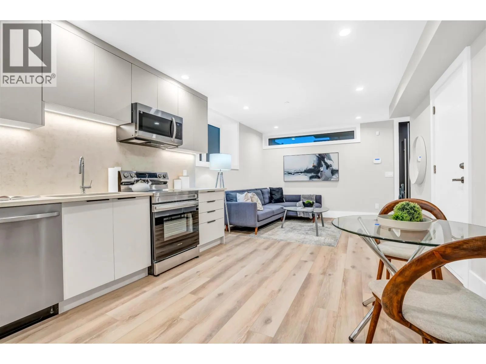 2380 MARINE DRIVE
