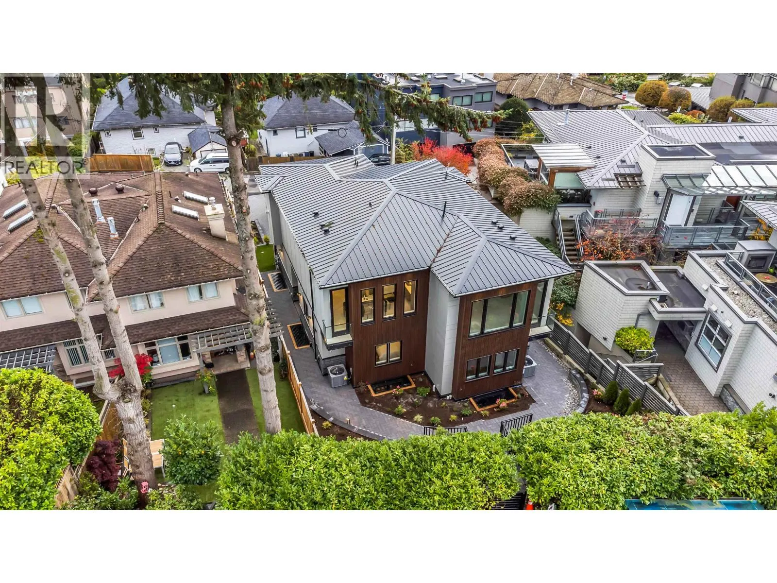 2380 MARINE DRIVE