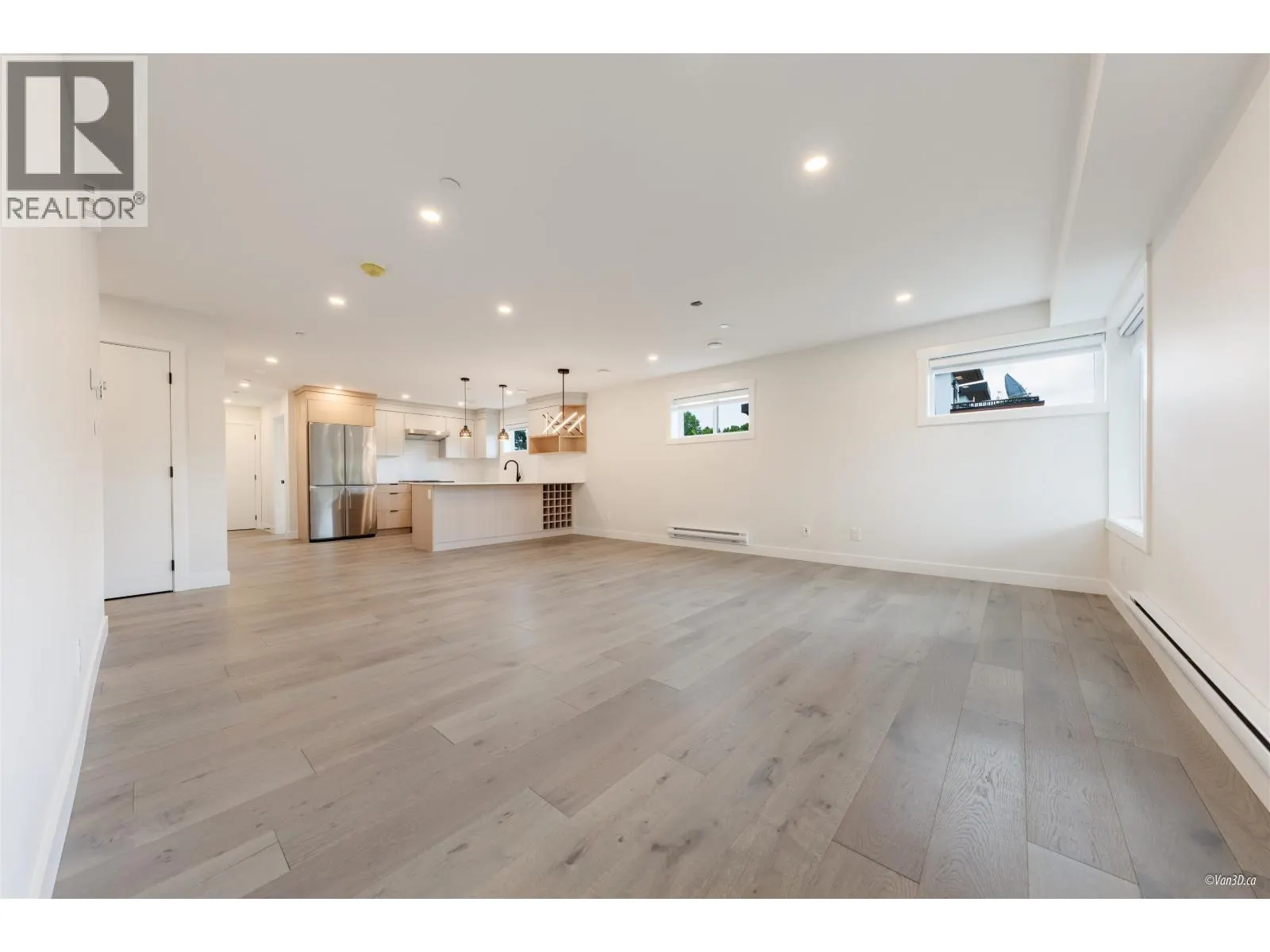 202 5092 SLOCAN STREET