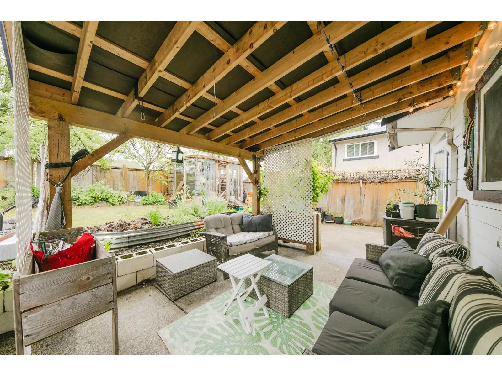 11253 GLENBROOK PLACE