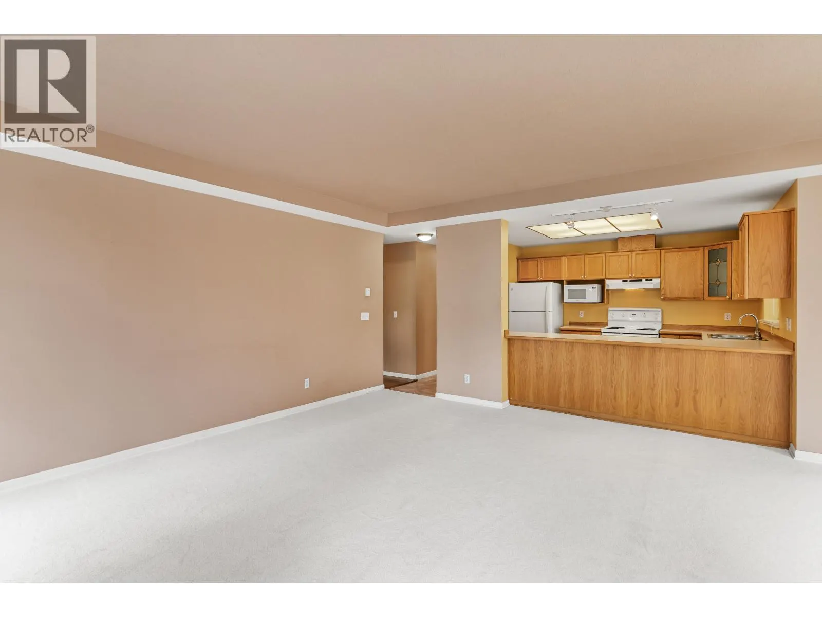 205 11609 227 STREET