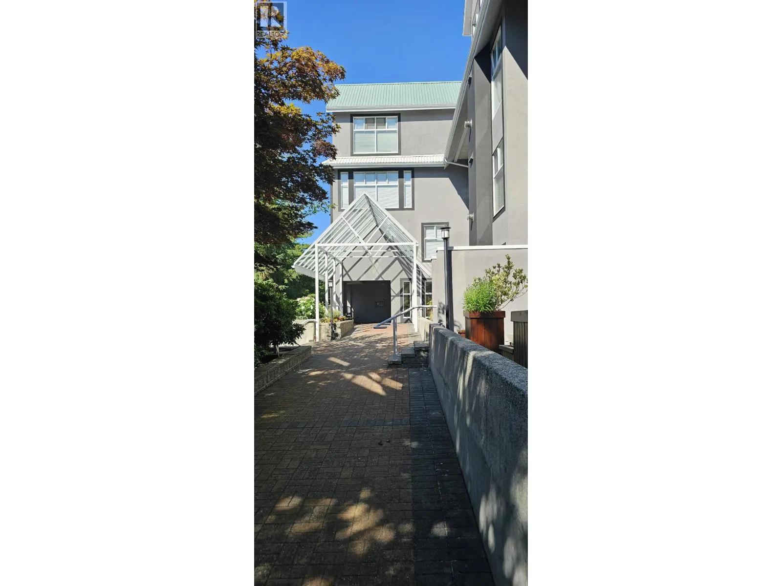 205 11609 227 STREET