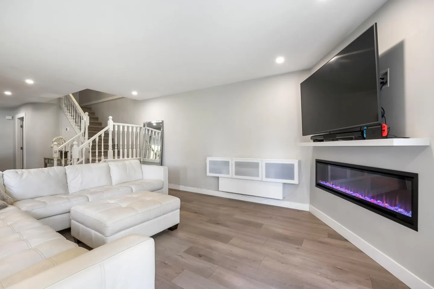 140 15988 83 AVENUE