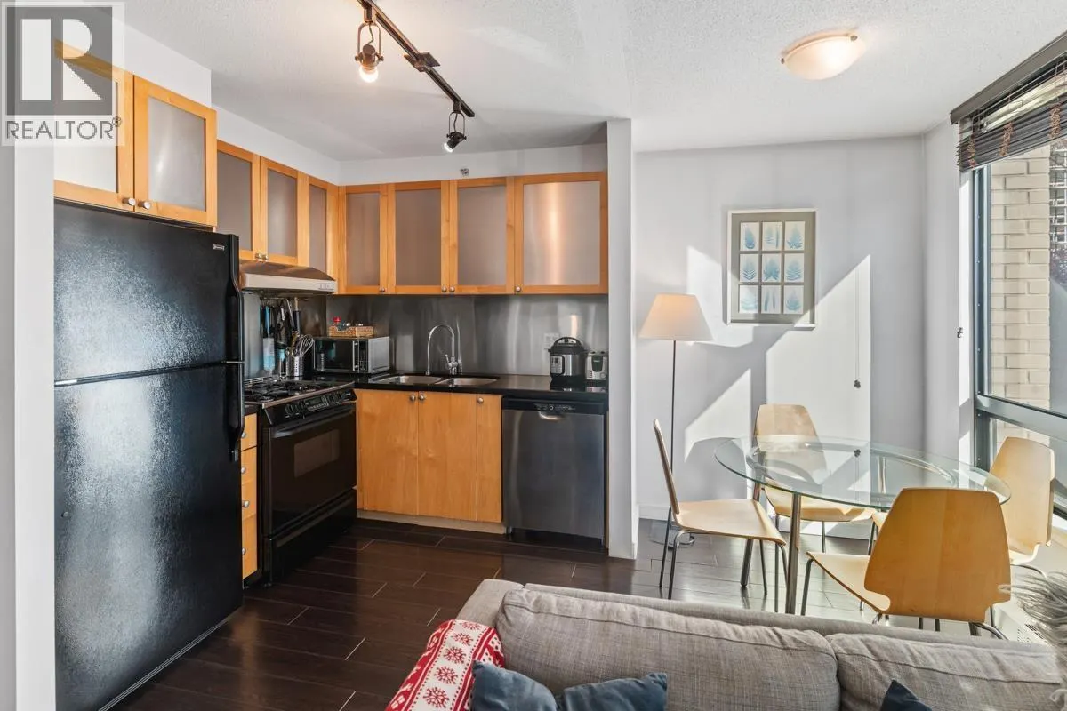 403 1003 BURNABY STREET