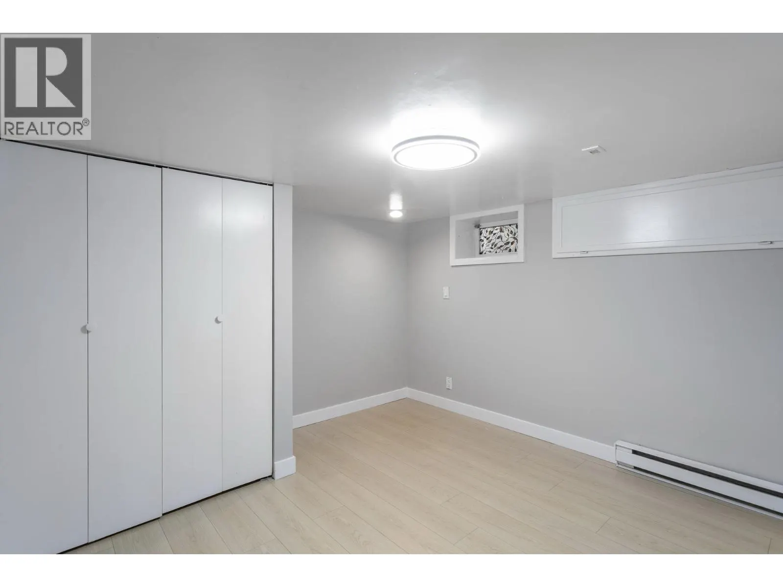 1232 W 21ST STREET