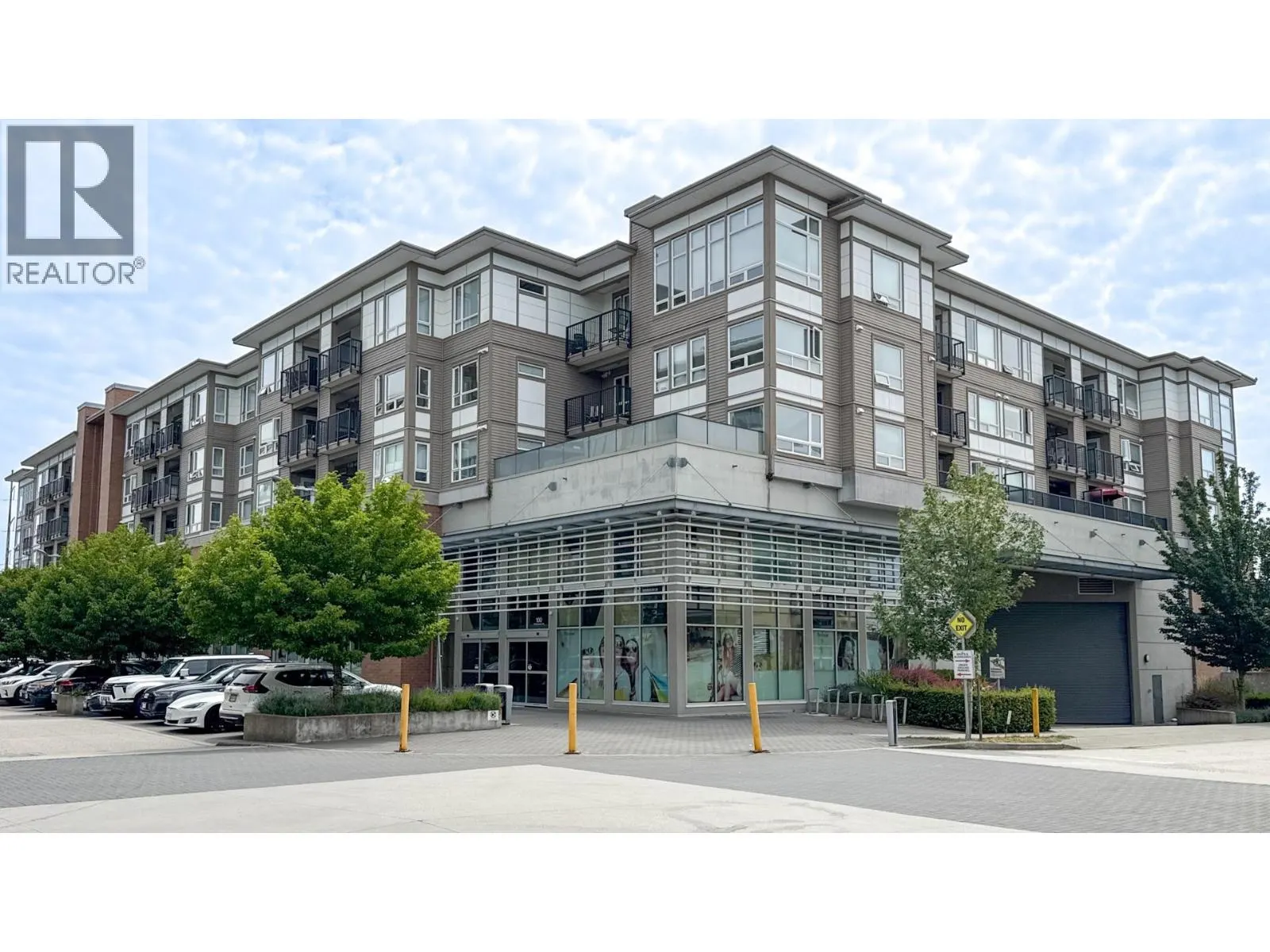 322 12339 STEVESTON HIGHWAY