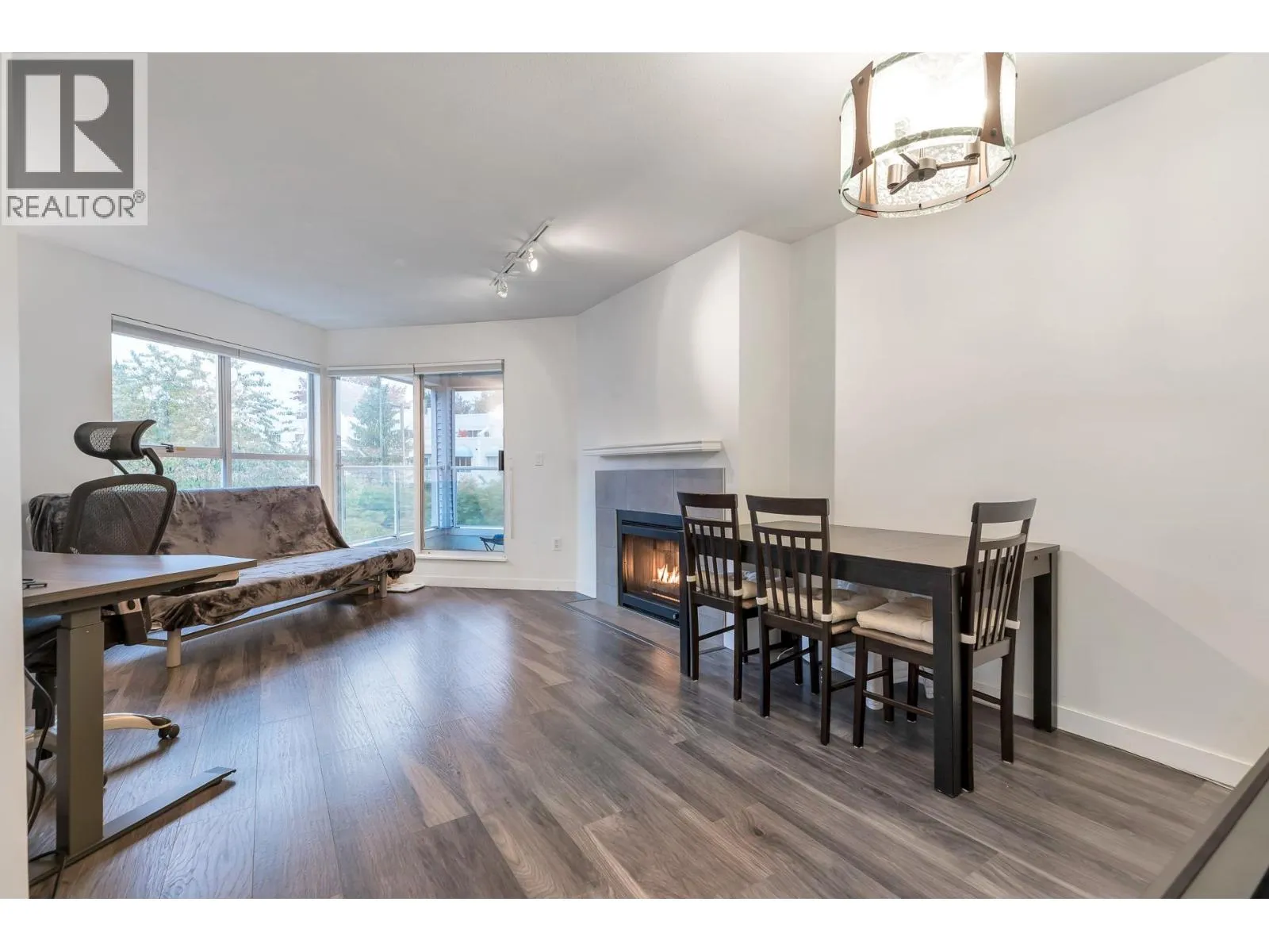 203 8611 GENERAL CURRIE ROAD