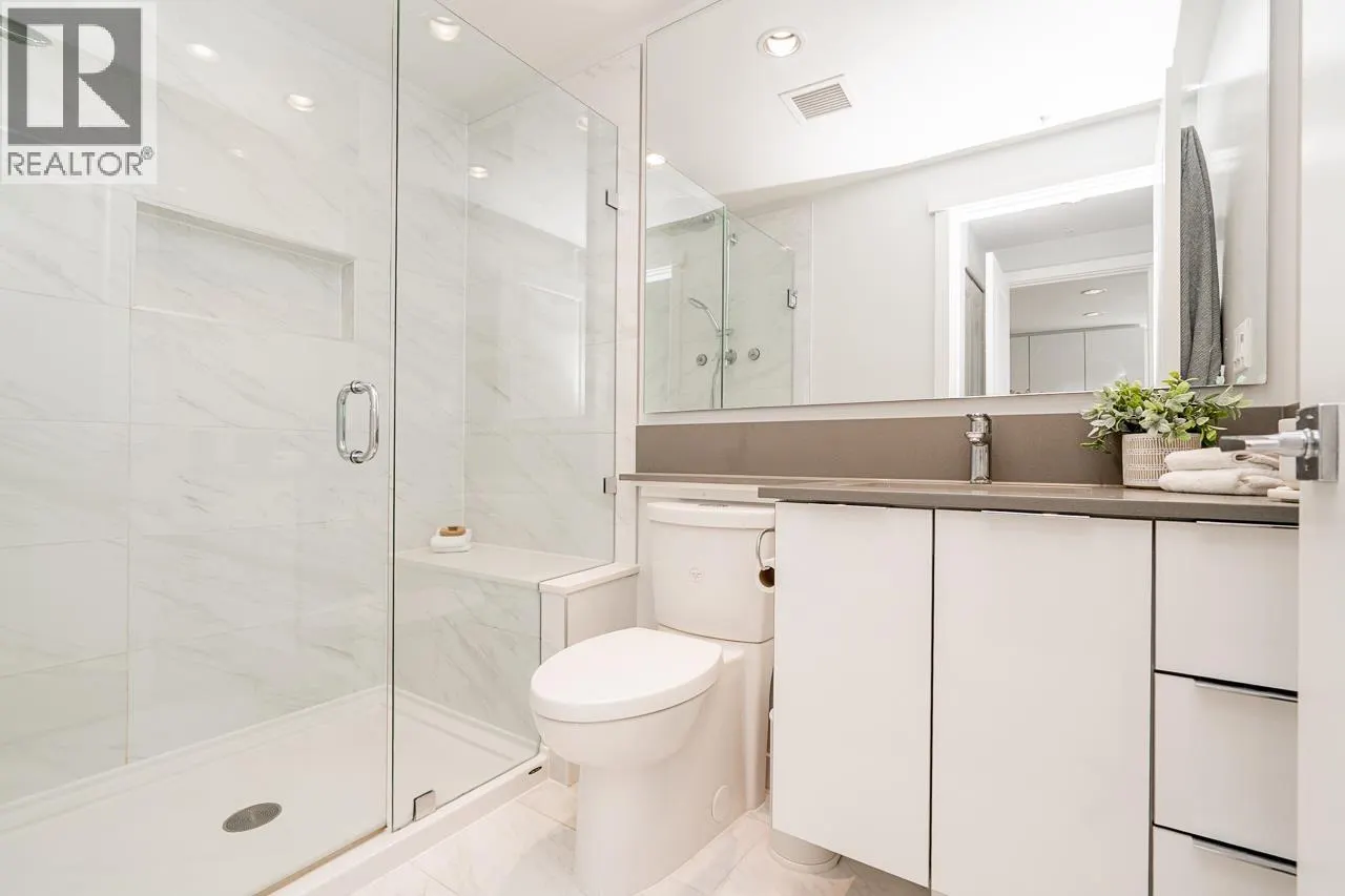 2808 2388 MADISON AVENUE