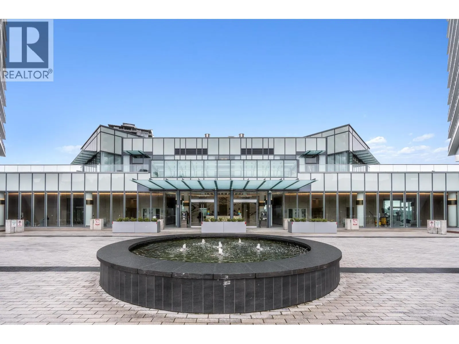 3905 4730 LOUGHEED HIGHWAY