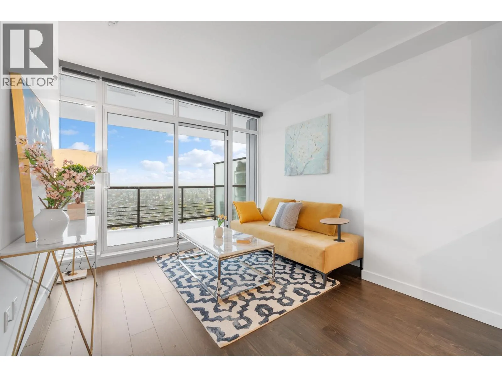 3905 4730 LOUGHEED HIGHWAY