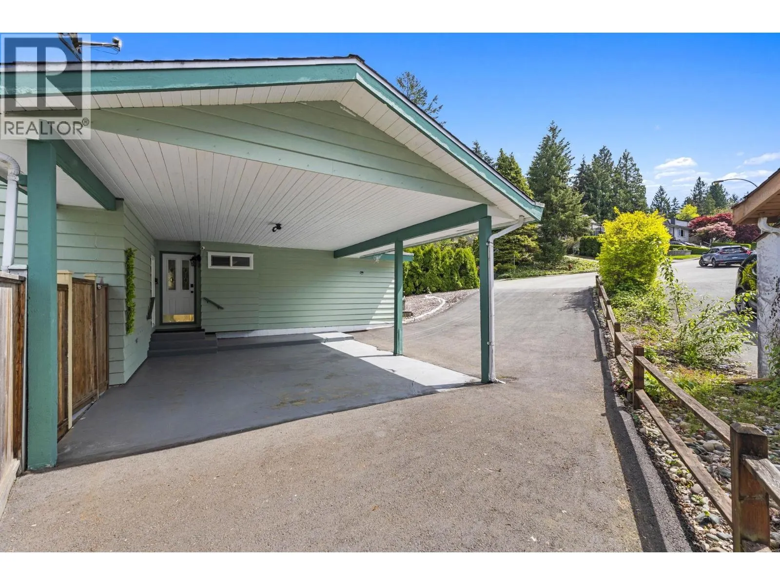 171 EDWARD CRESCENT