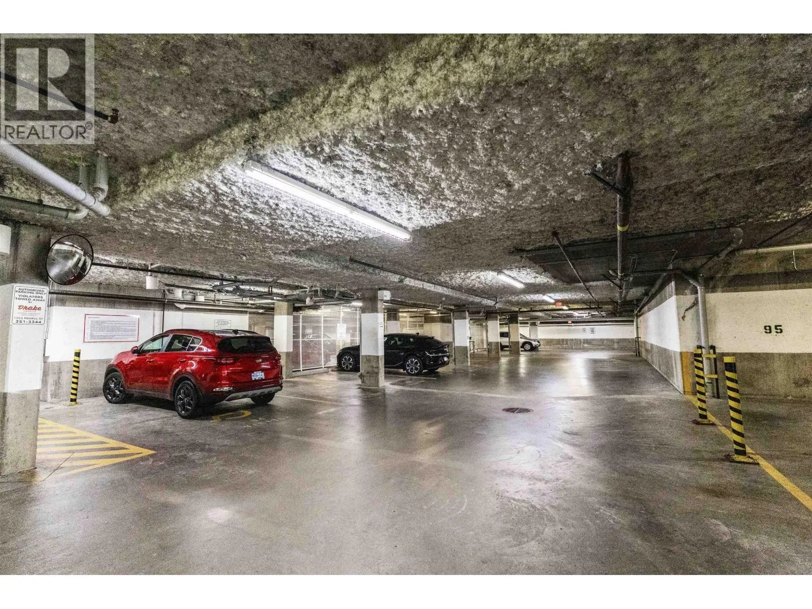 104 4883 MACLURE MEWS