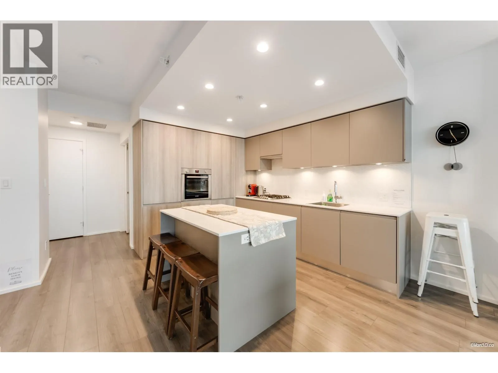 3206 3833 EVERGREEN PLACE