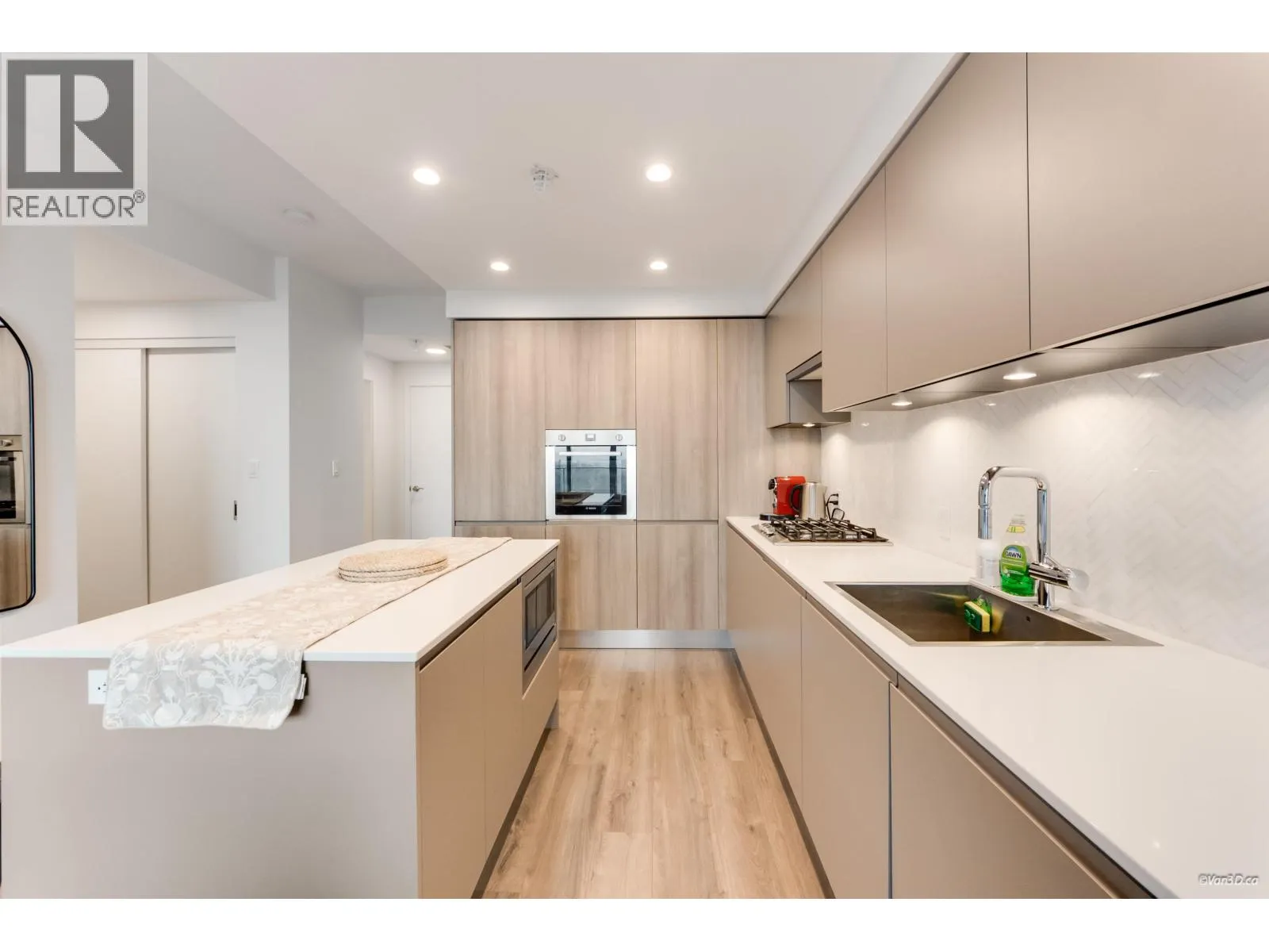 3206 3833 EVERGREEN PLACE