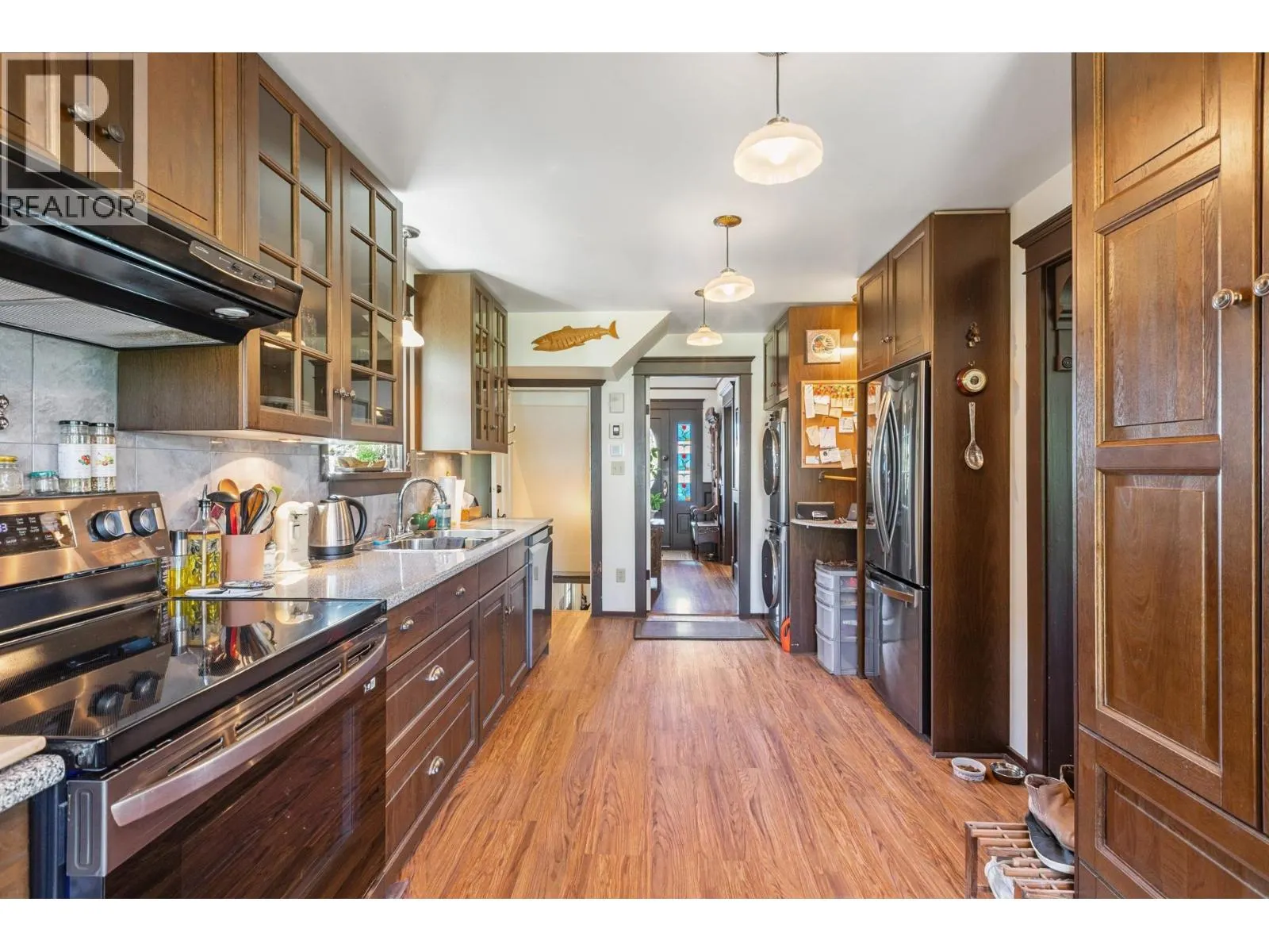 234 W WINDSOR ROAD