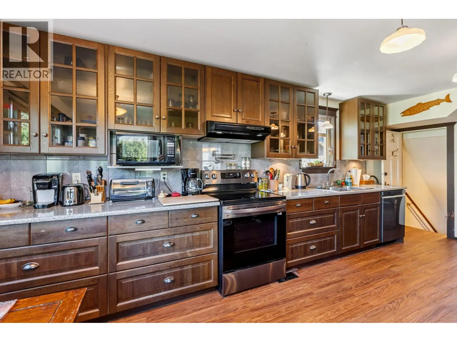 234 W WINDSOR ROAD