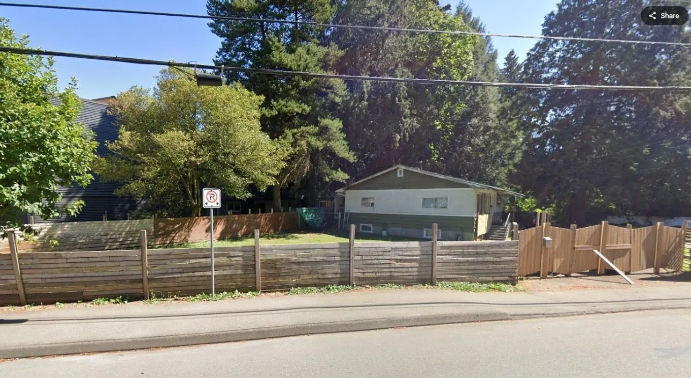 2532 E BOURQUIN CRESCENT