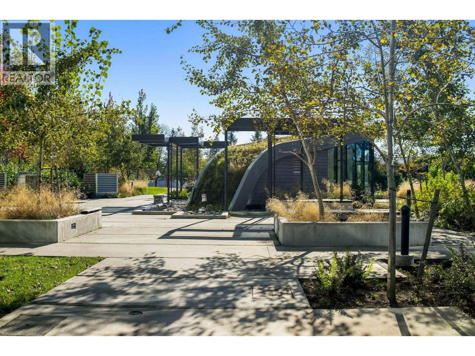 111 8761 UNIVERSITY CRESCENT
