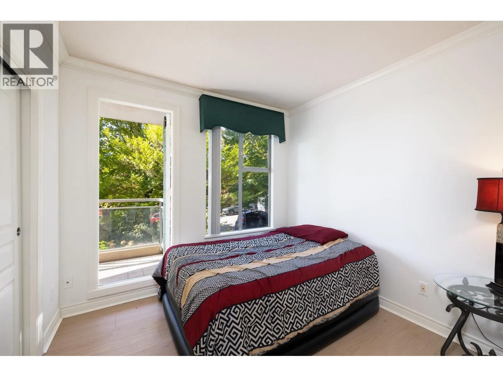 201 588 16TH STREET