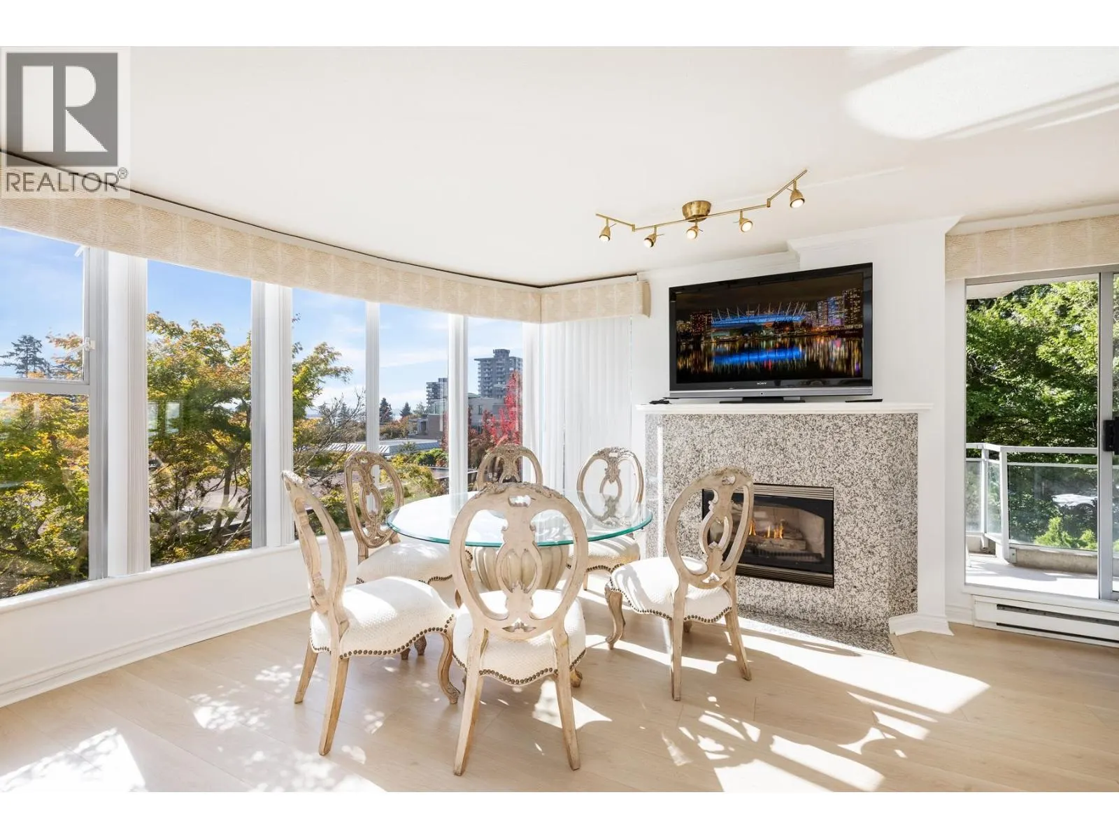 201 588 16TH STREET