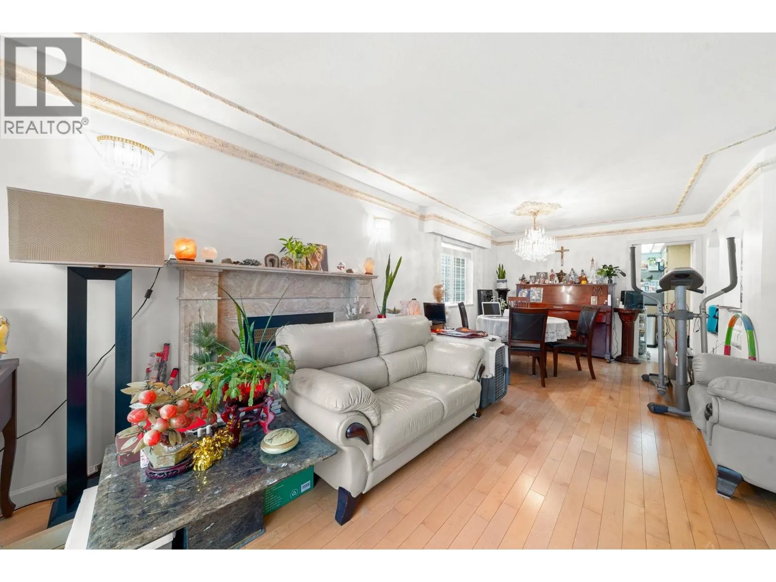350 E 50TH AVENUE