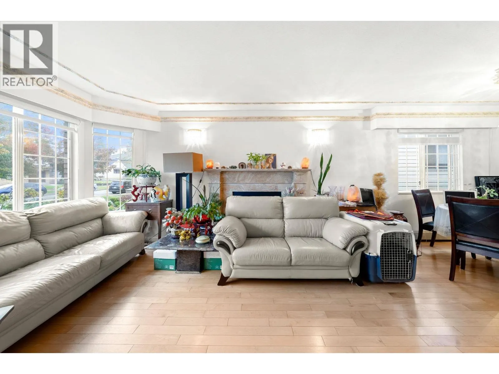 350 E 50TH AVENUE