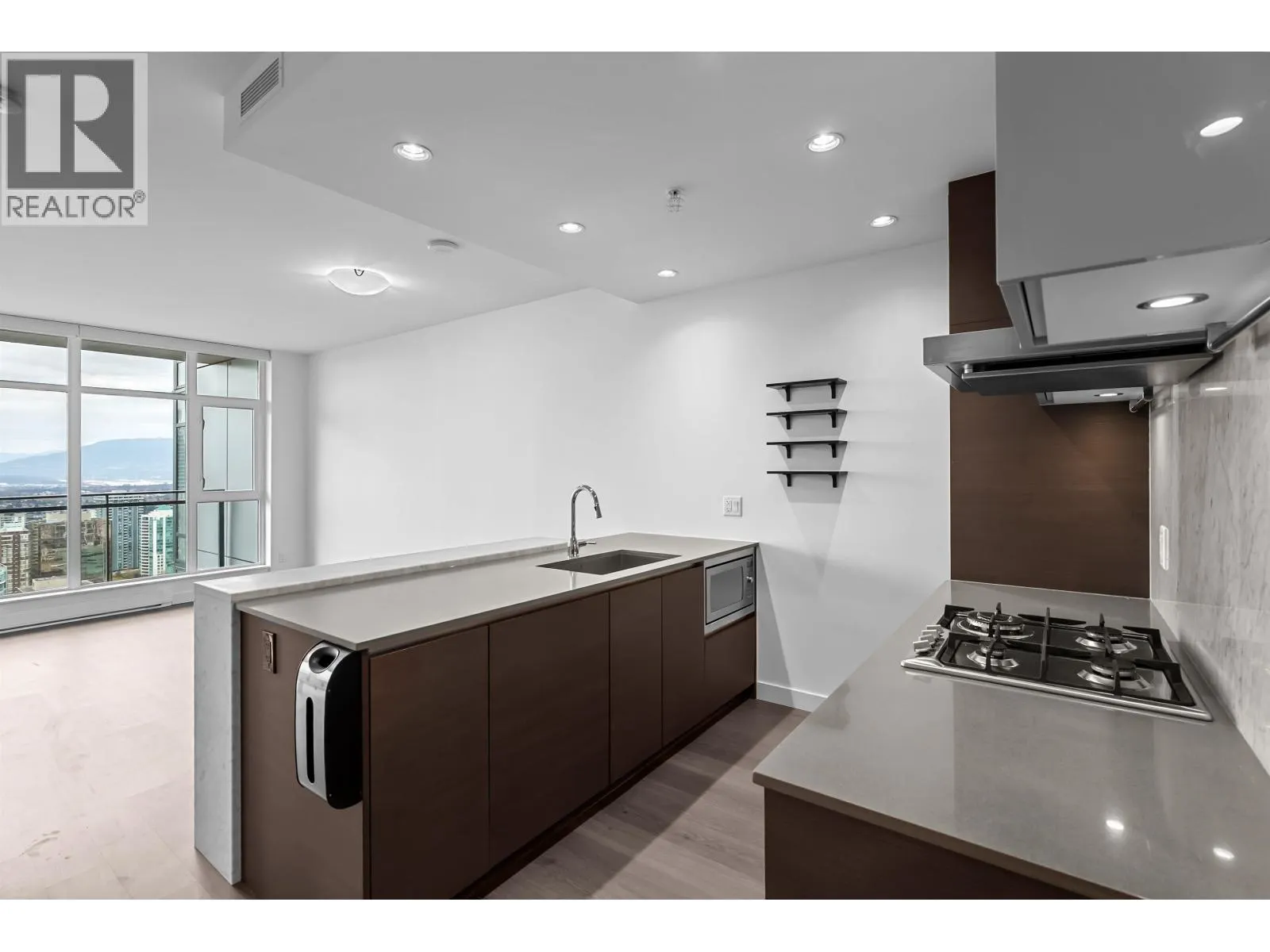 3706 6098 STATION STREET