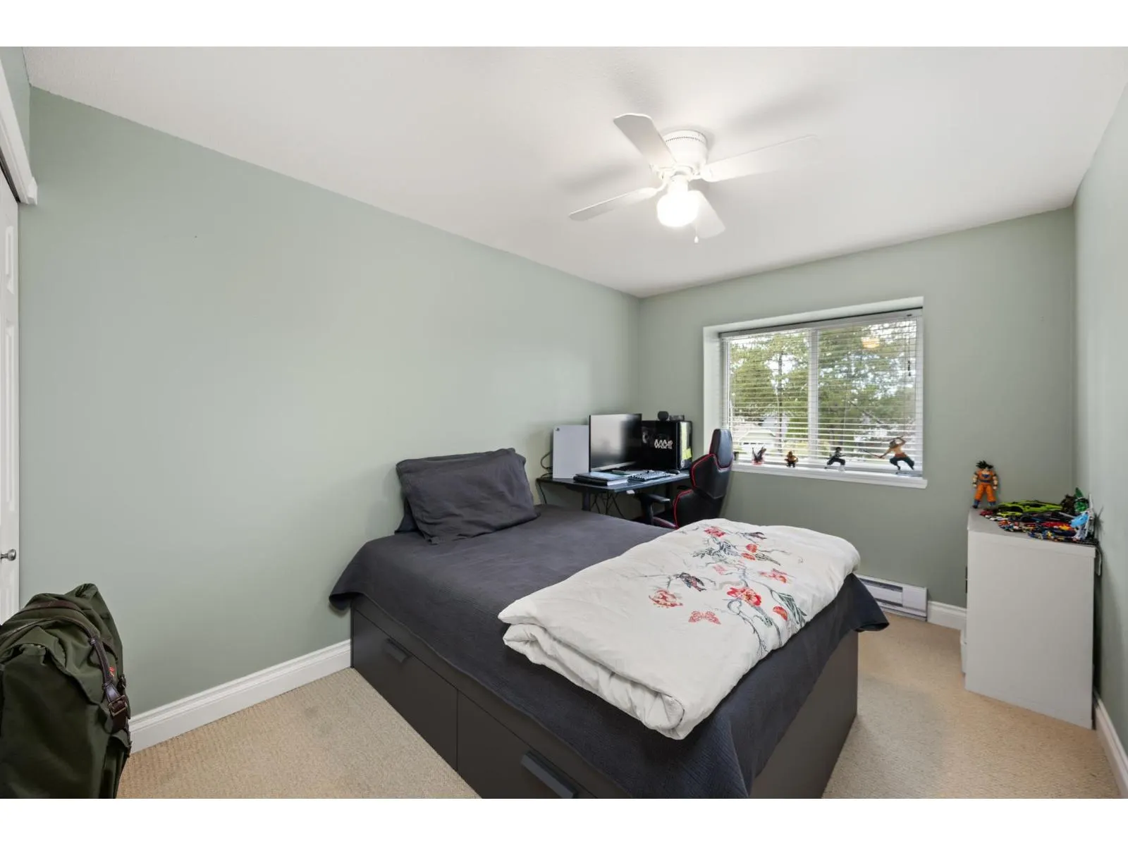 5976 SOUTHPARK GROVE