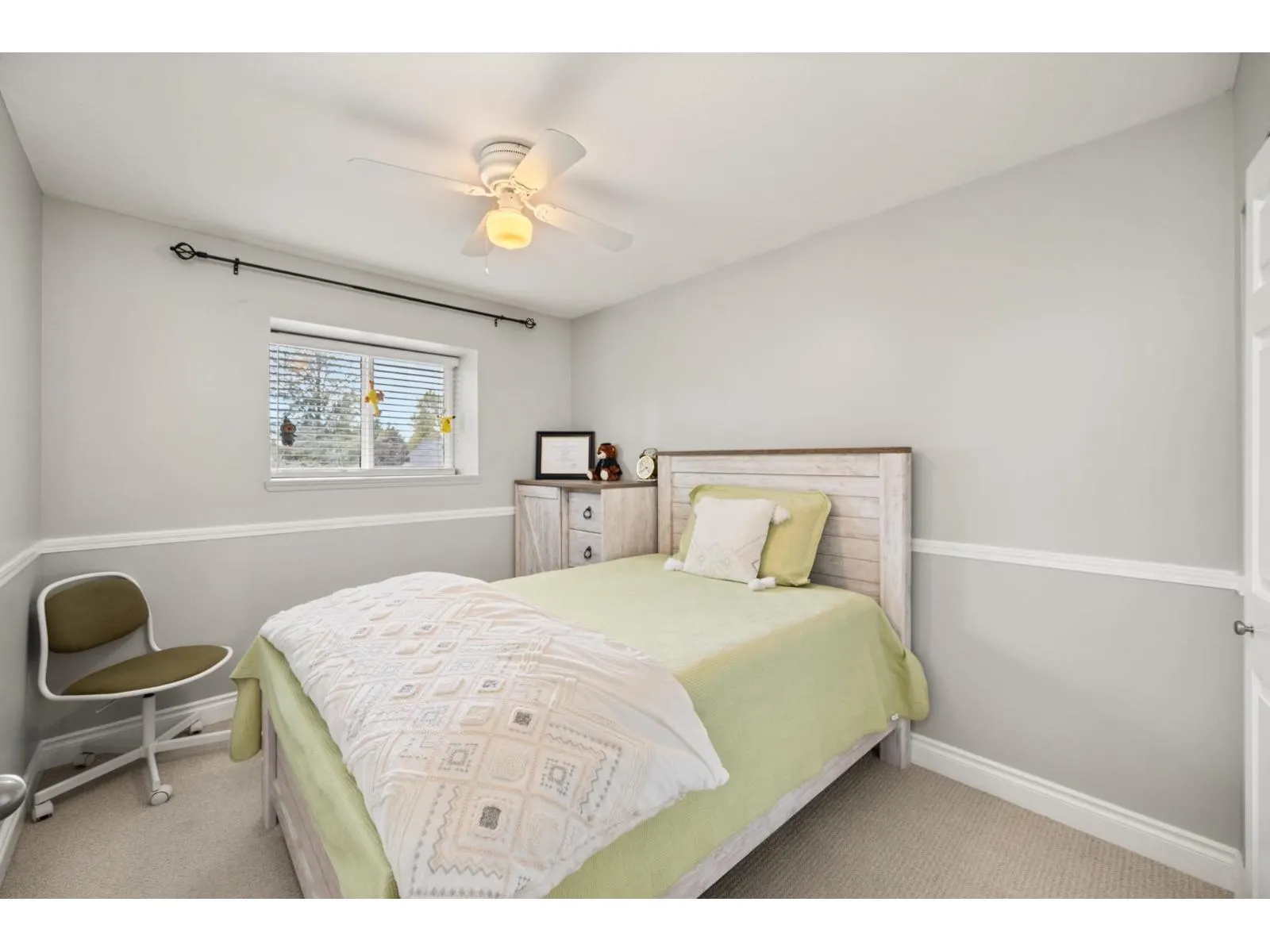 5976 SOUTHPARK GROVE