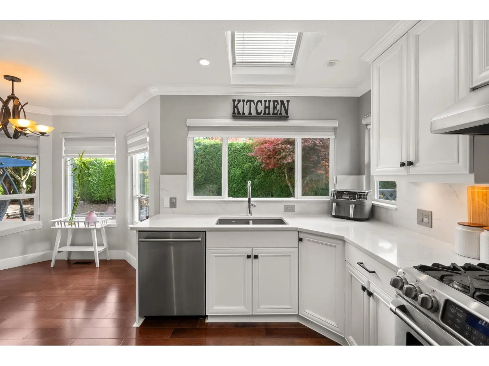 5976 SOUTHPARK GROVE