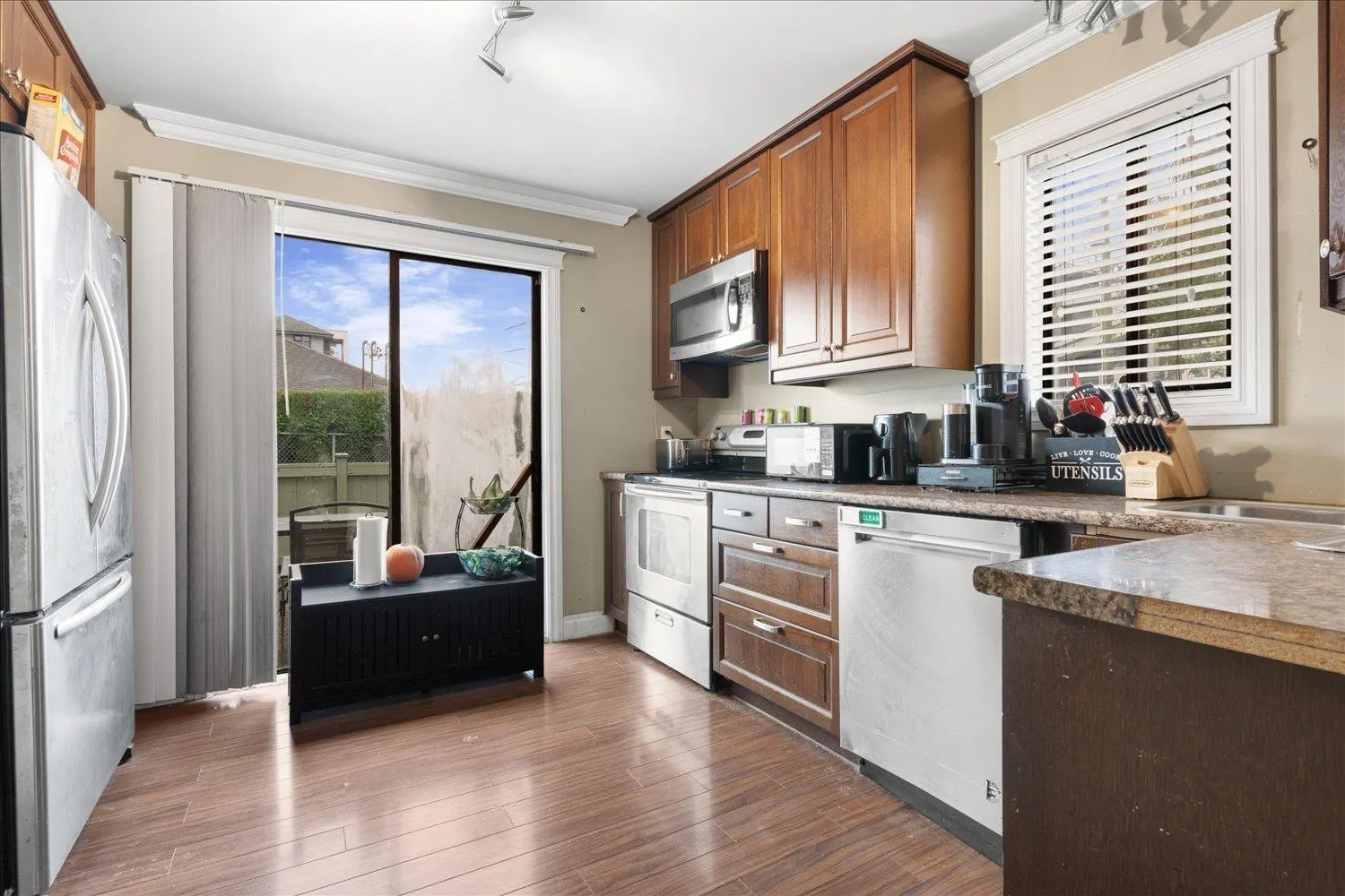 1 9342 HAZEL STREET|Chilliwack Proper East