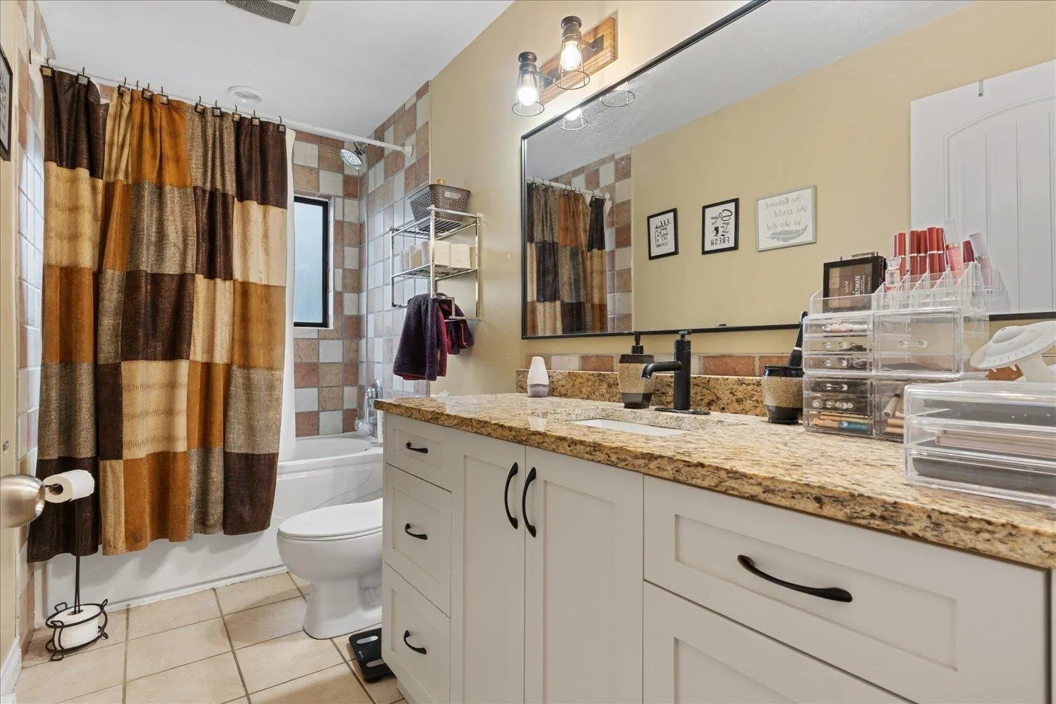 1 9342 HAZEL STREET|Chilliwack Proper East