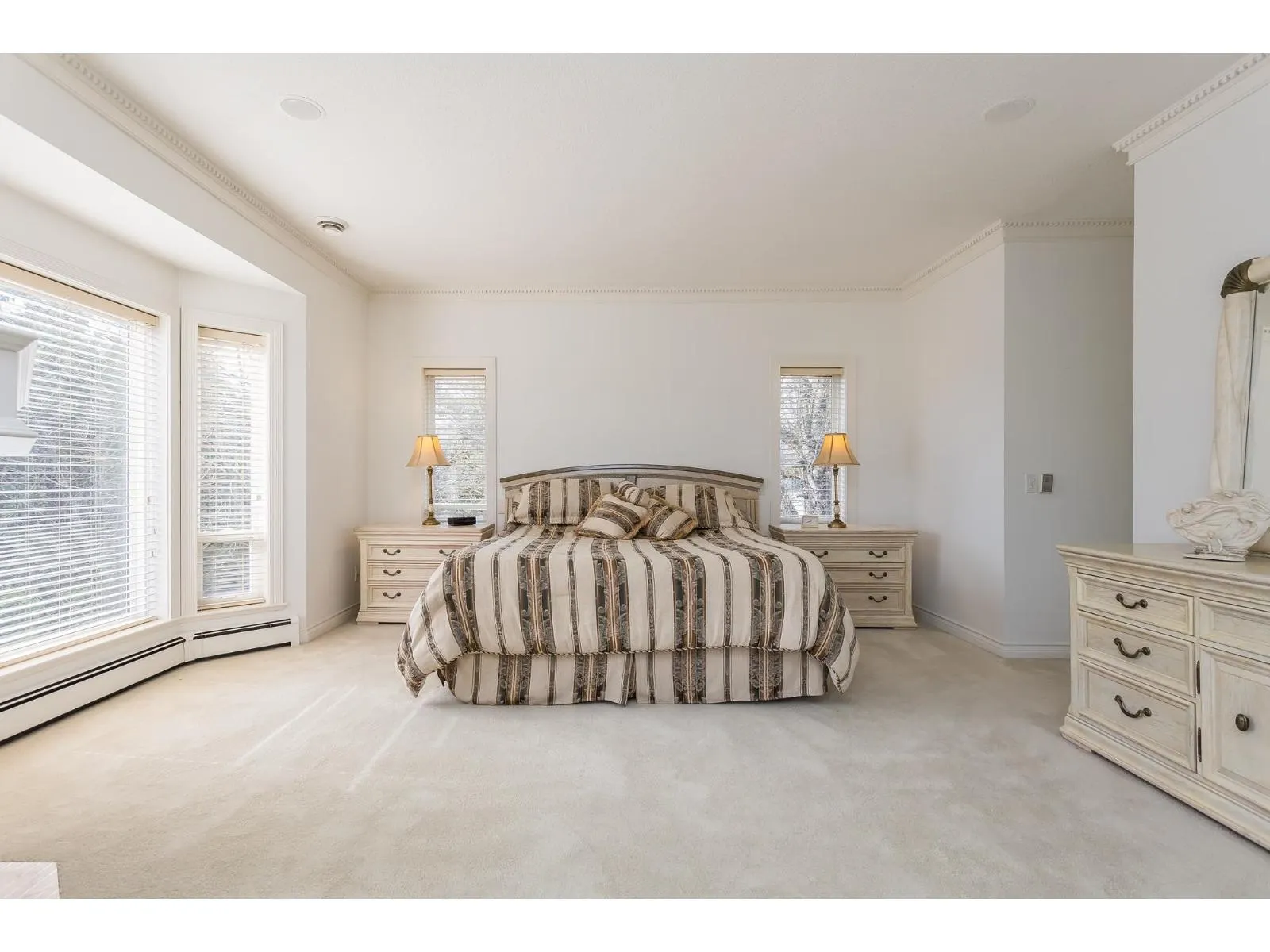 34980 SKYLINE DRIVE