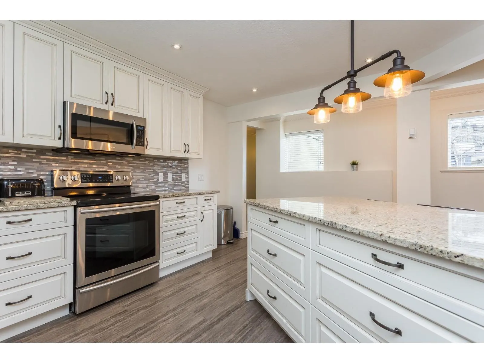 34980 SKYLINE DRIVE
