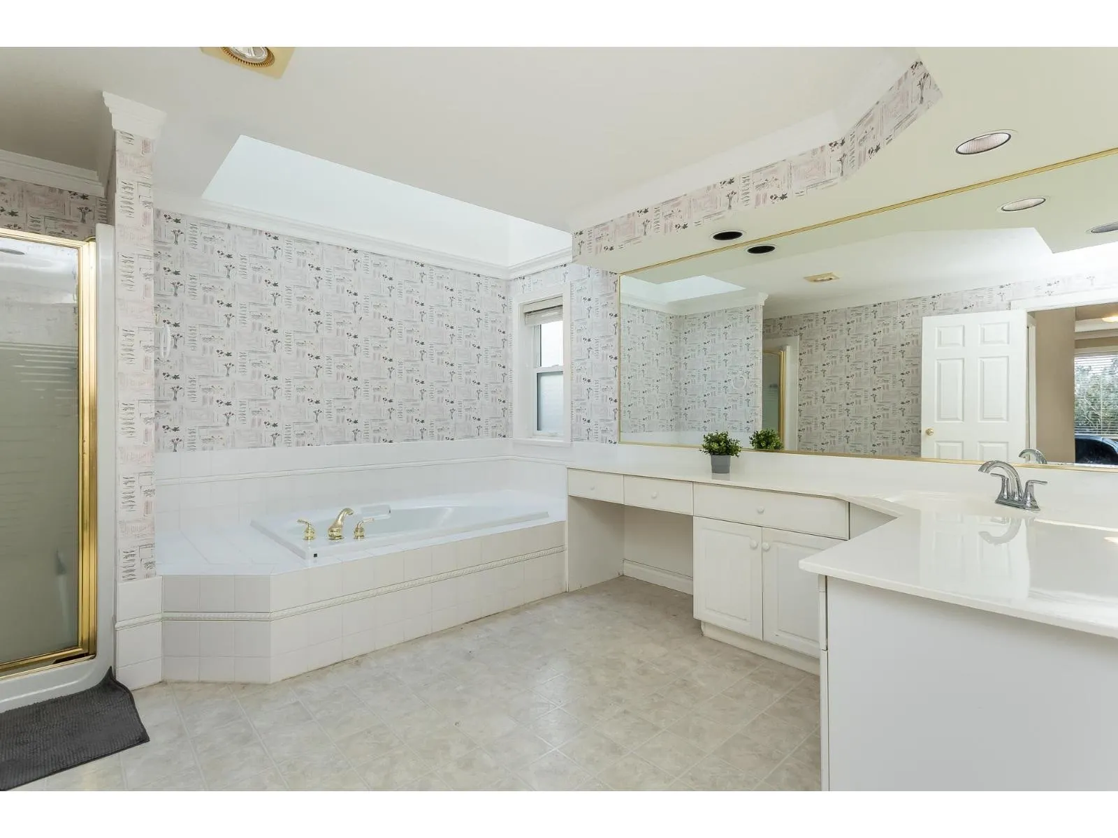 34980 SKYLINE DRIVE
