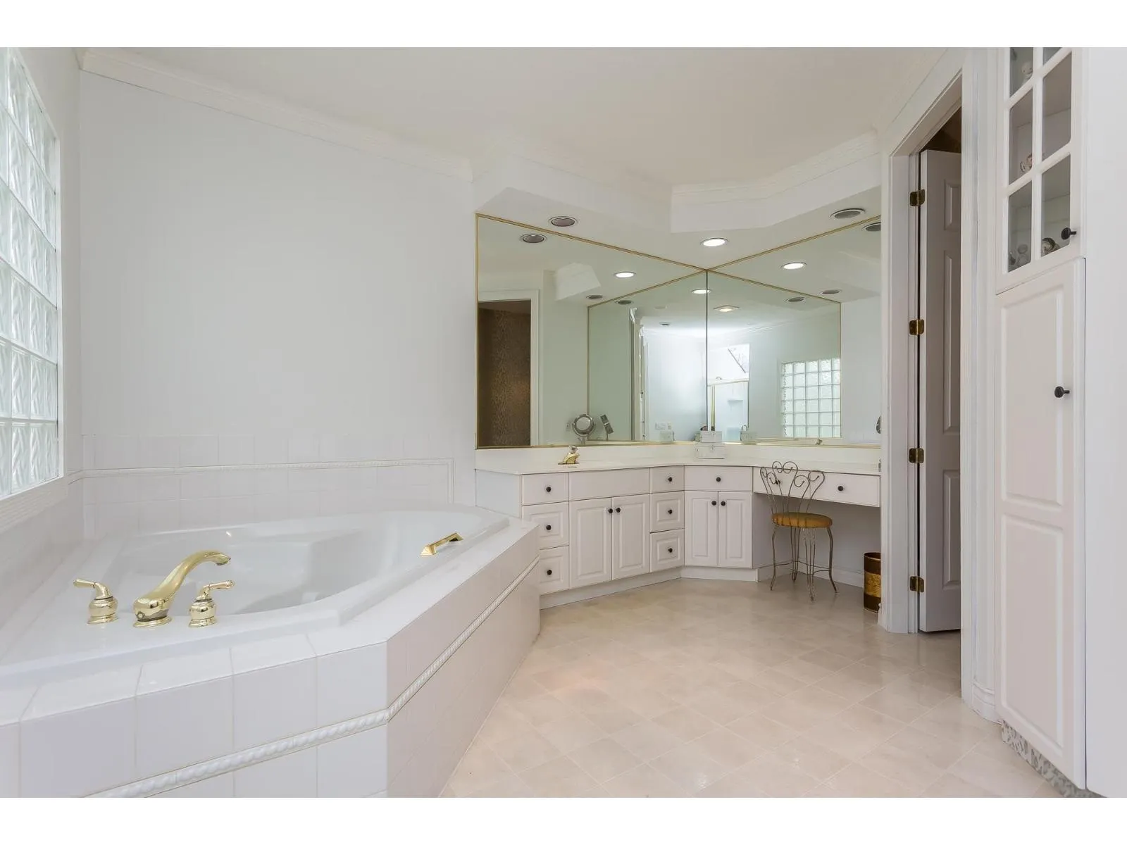 34980 SKYLINE DRIVE