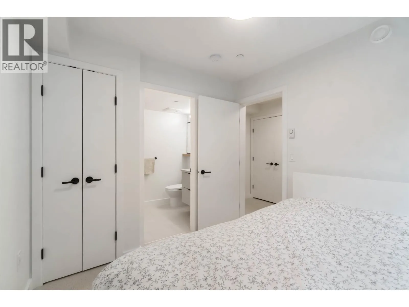 505 3105 ST GEORGE STREET
