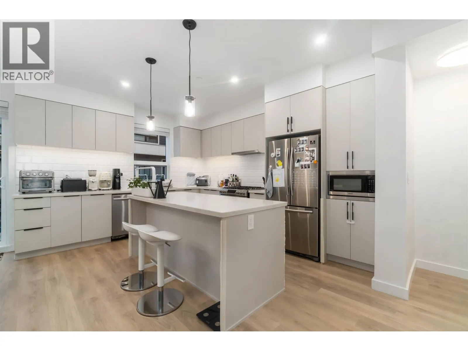 505 3105 ST GEORGE STREET