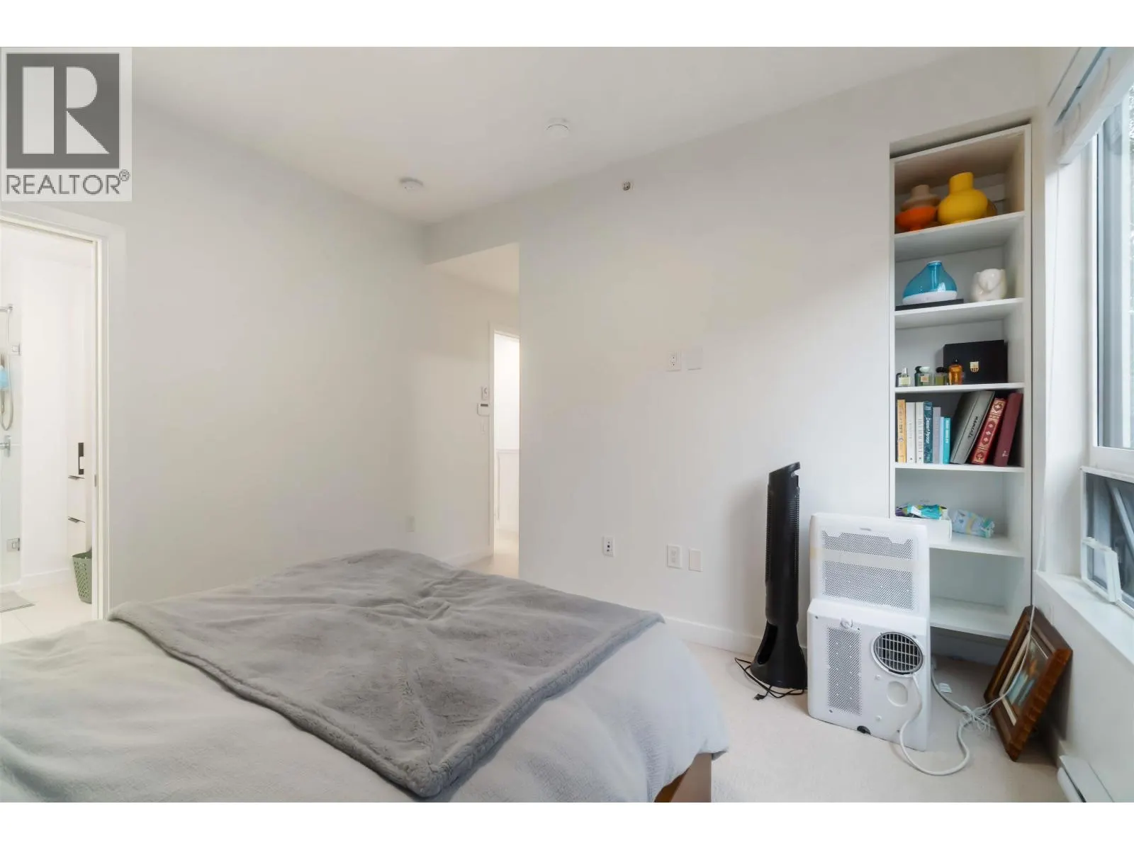 505 3105 ST GEORGE STREET