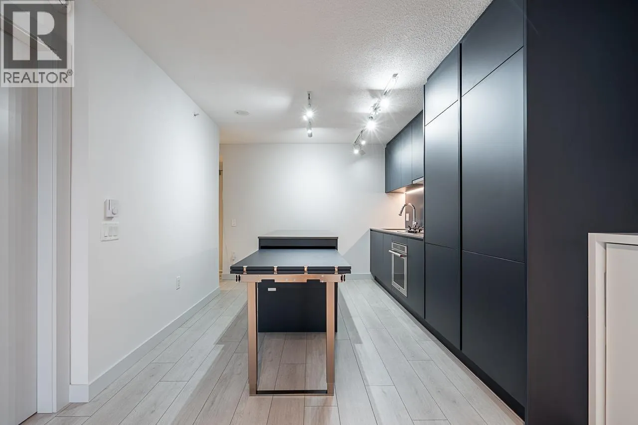 1106 988 QUAYSIDE DRIVE