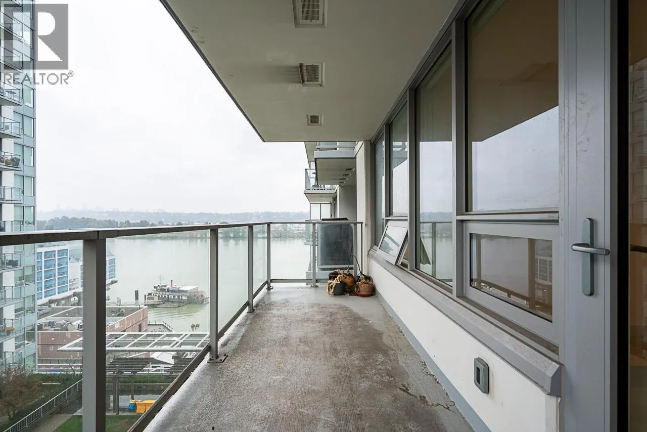1106 988 QUAYSIDE DRIVE