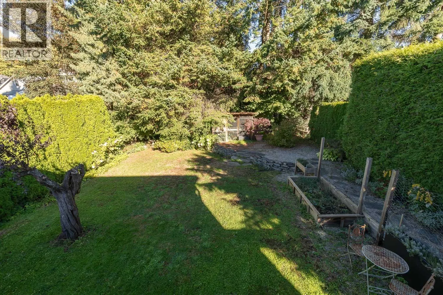 1181 E 22ND AVENUE