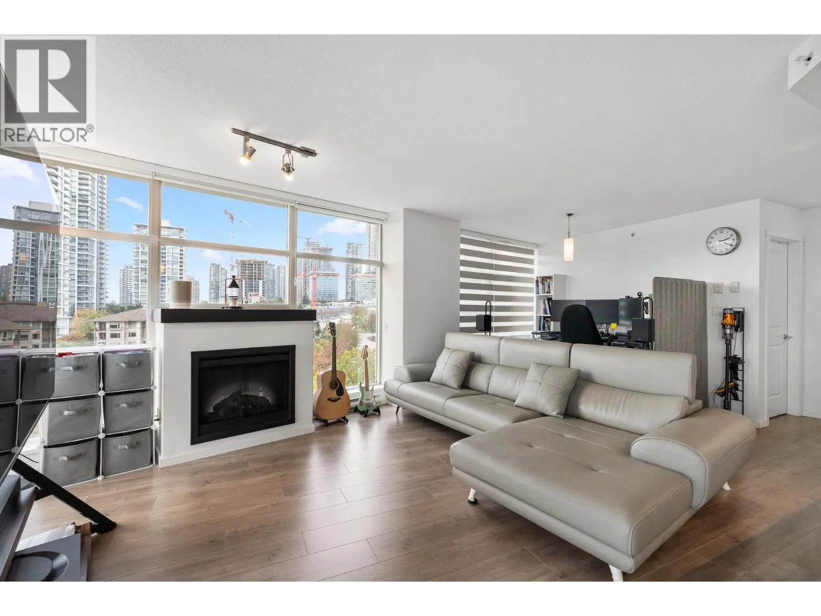 707 2289 YUKON CRESCENT