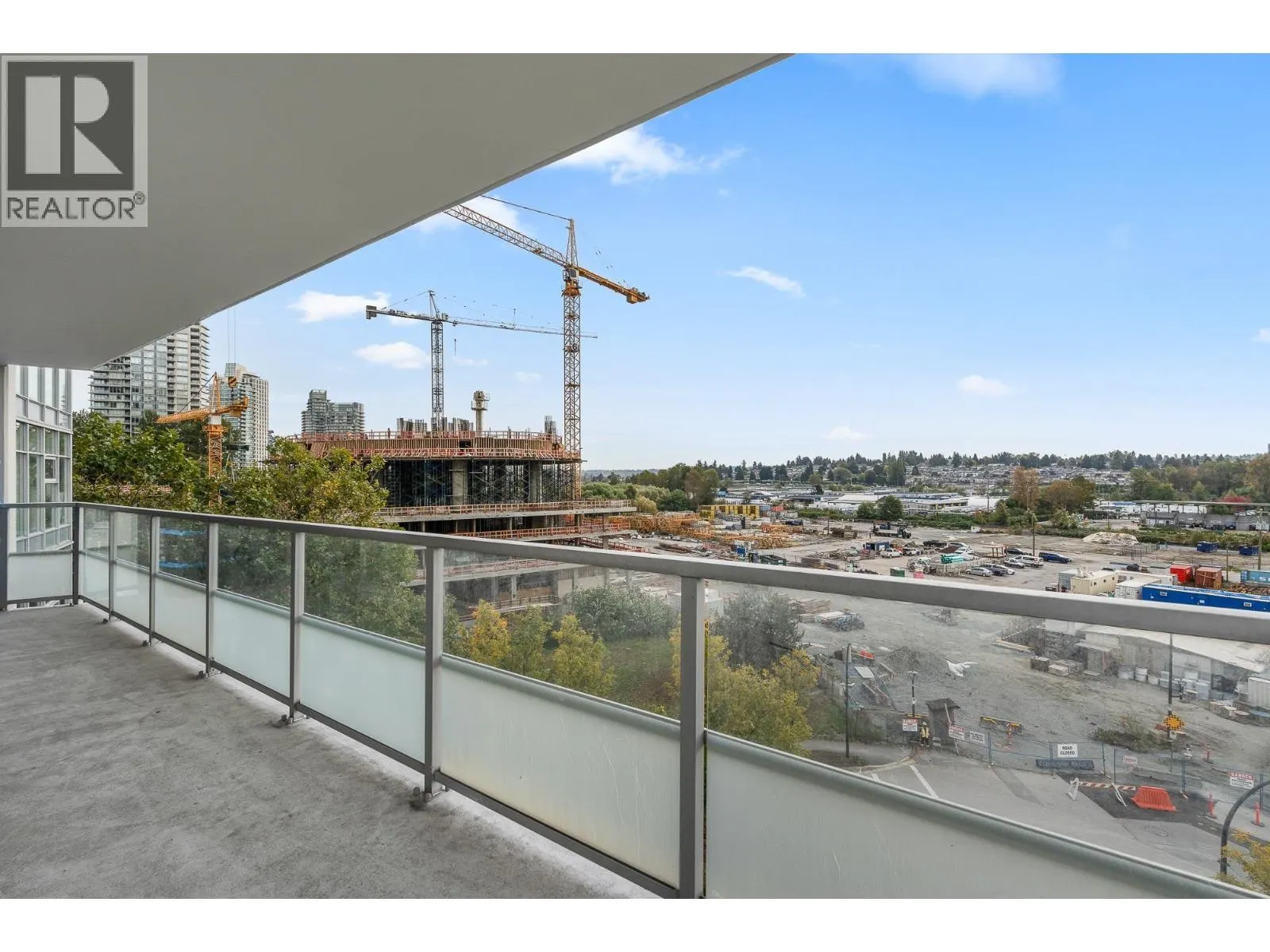 707 2289 YUKON CRESCENT
