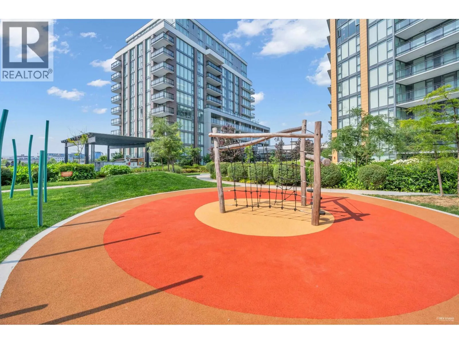 3 3280 CORVETTE WAY