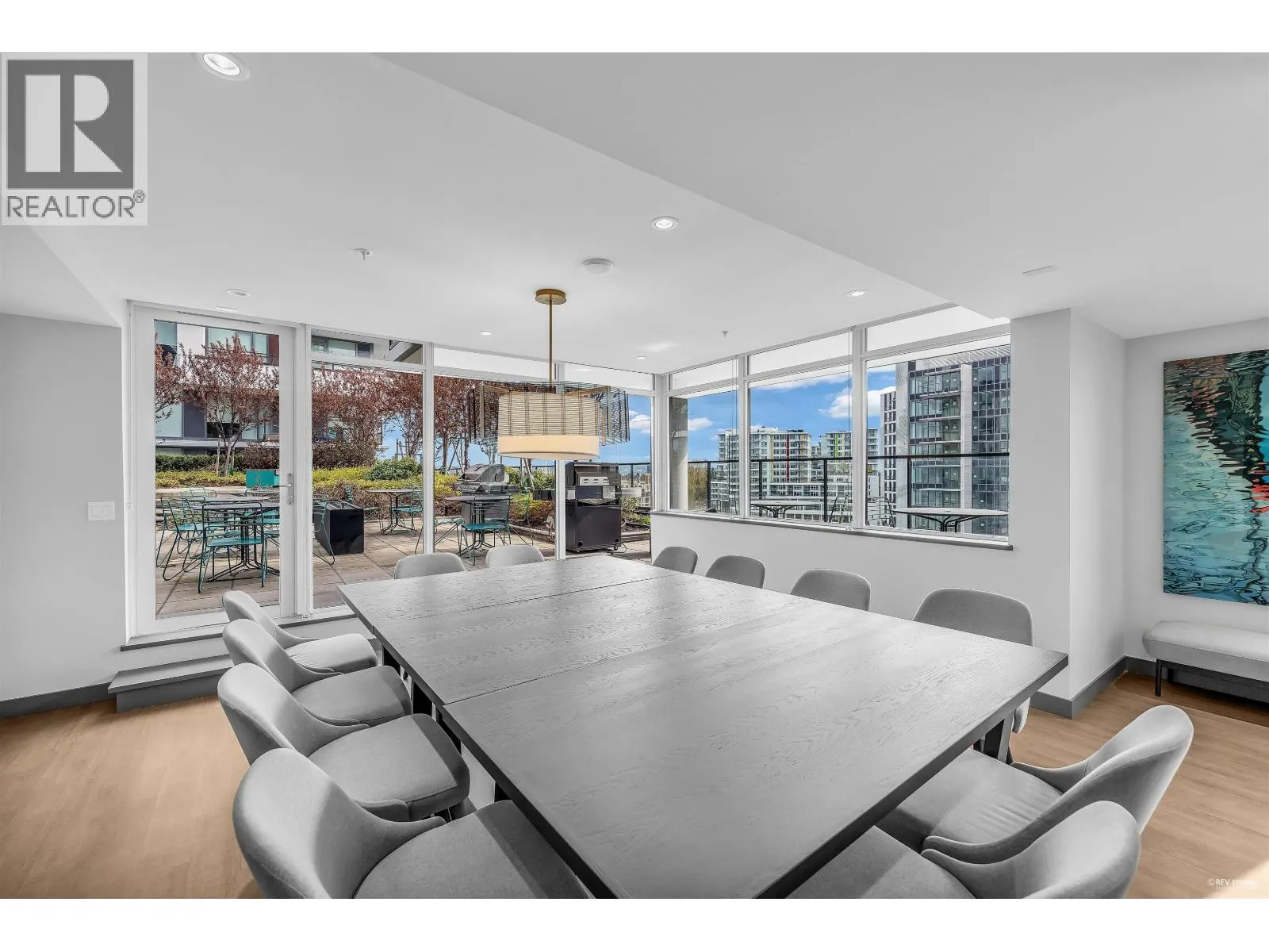 3 3280 CORVETTE WAY