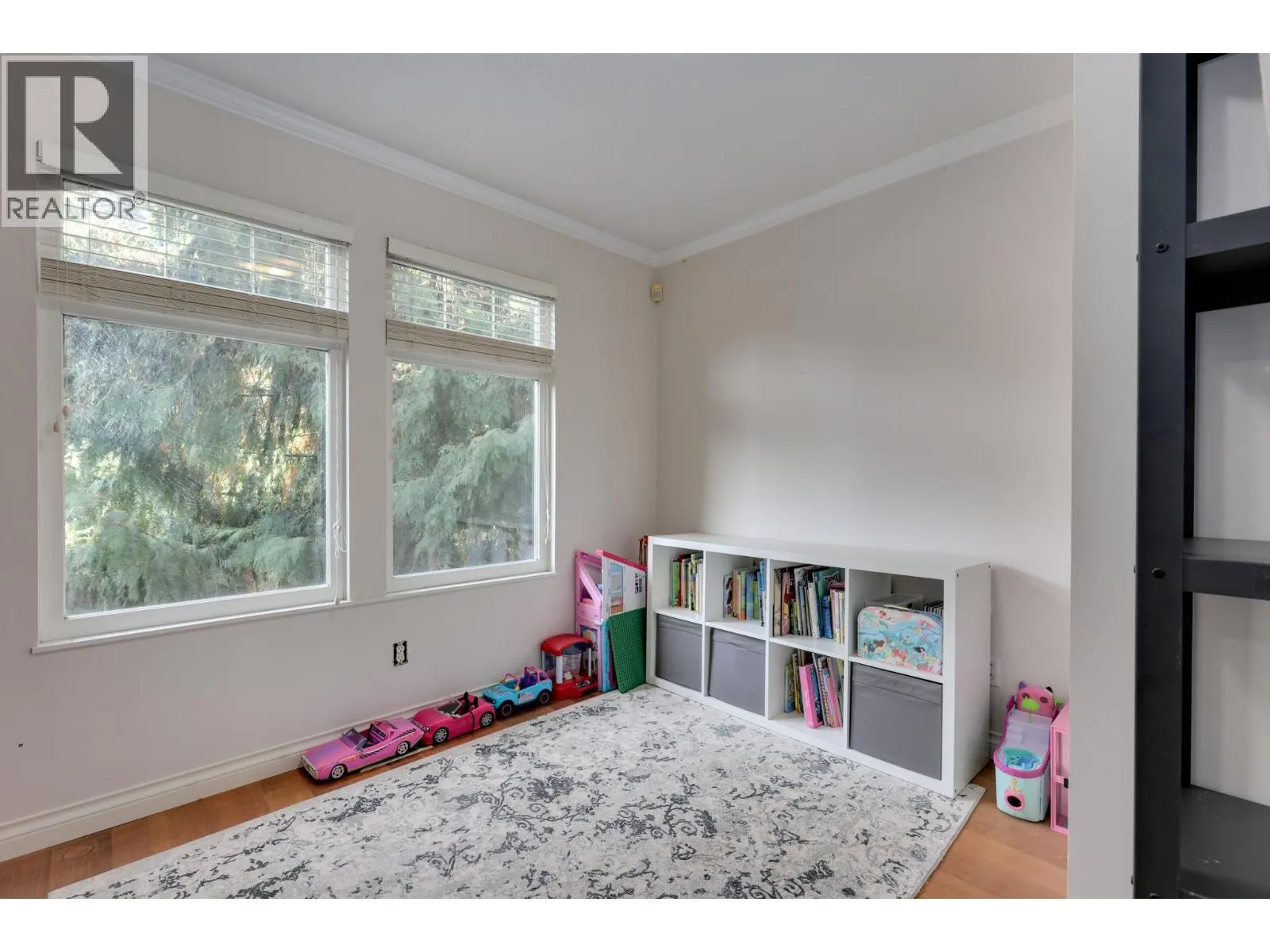 1400 RIVERSIDE DRIVE