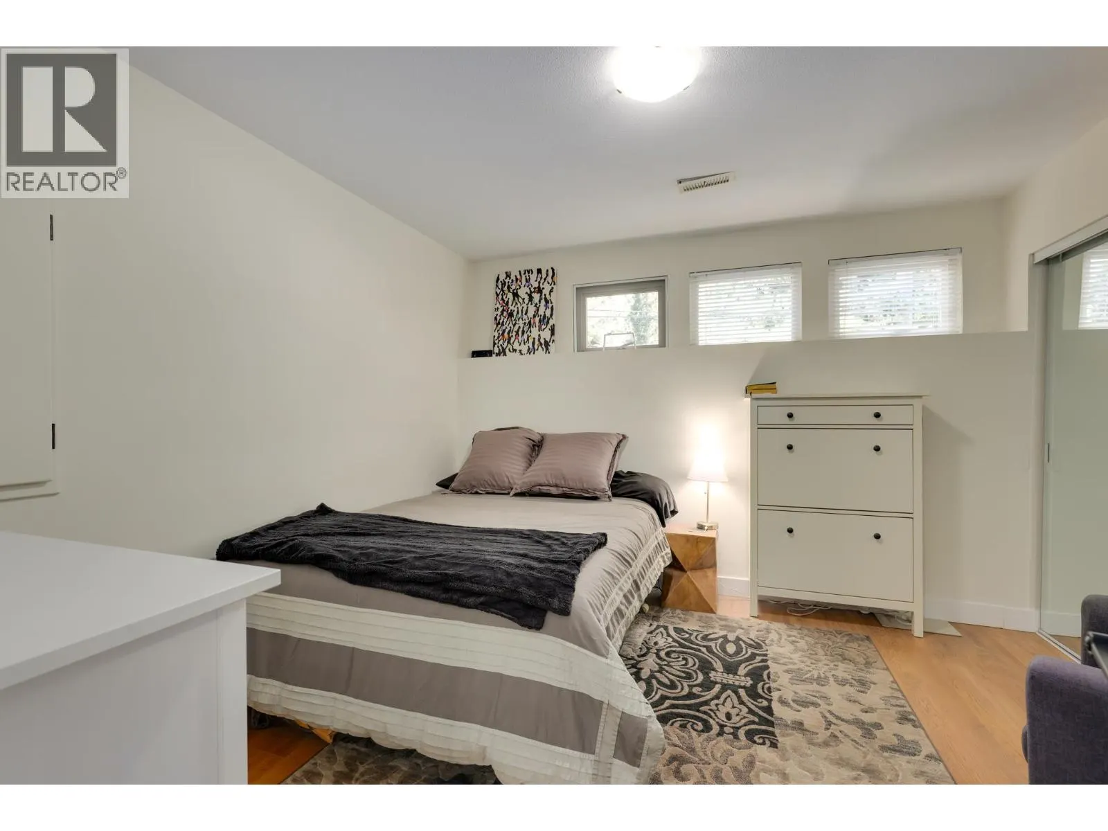 1400 RIVERSIDE DRIVE